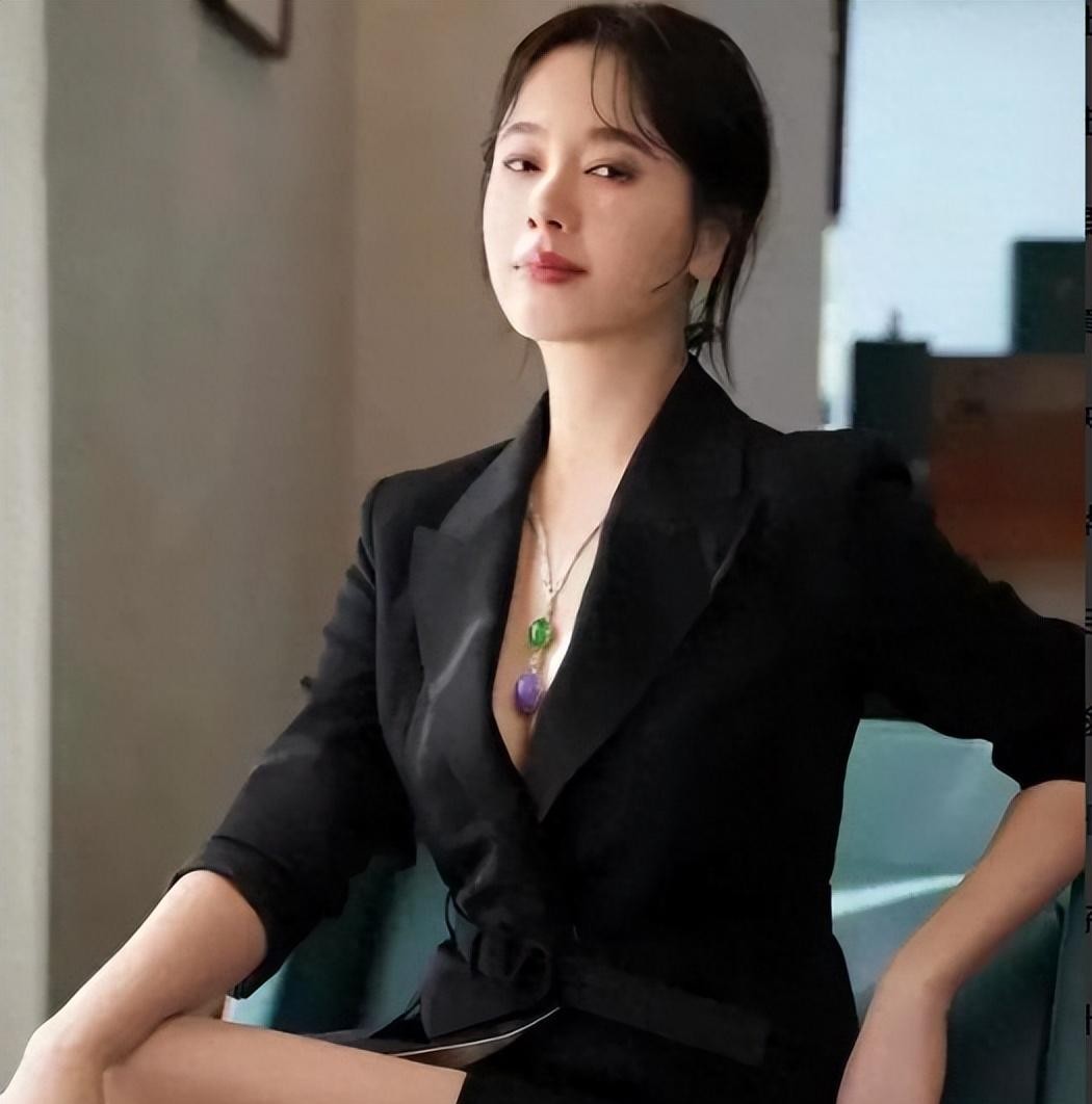 She once fascinated Wang Zhiwen and had an affair with Chen Daoming ...