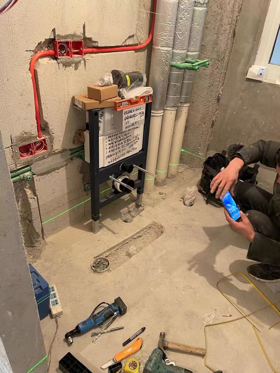 No wonder more and more people choose wallmounted toilets. It turns