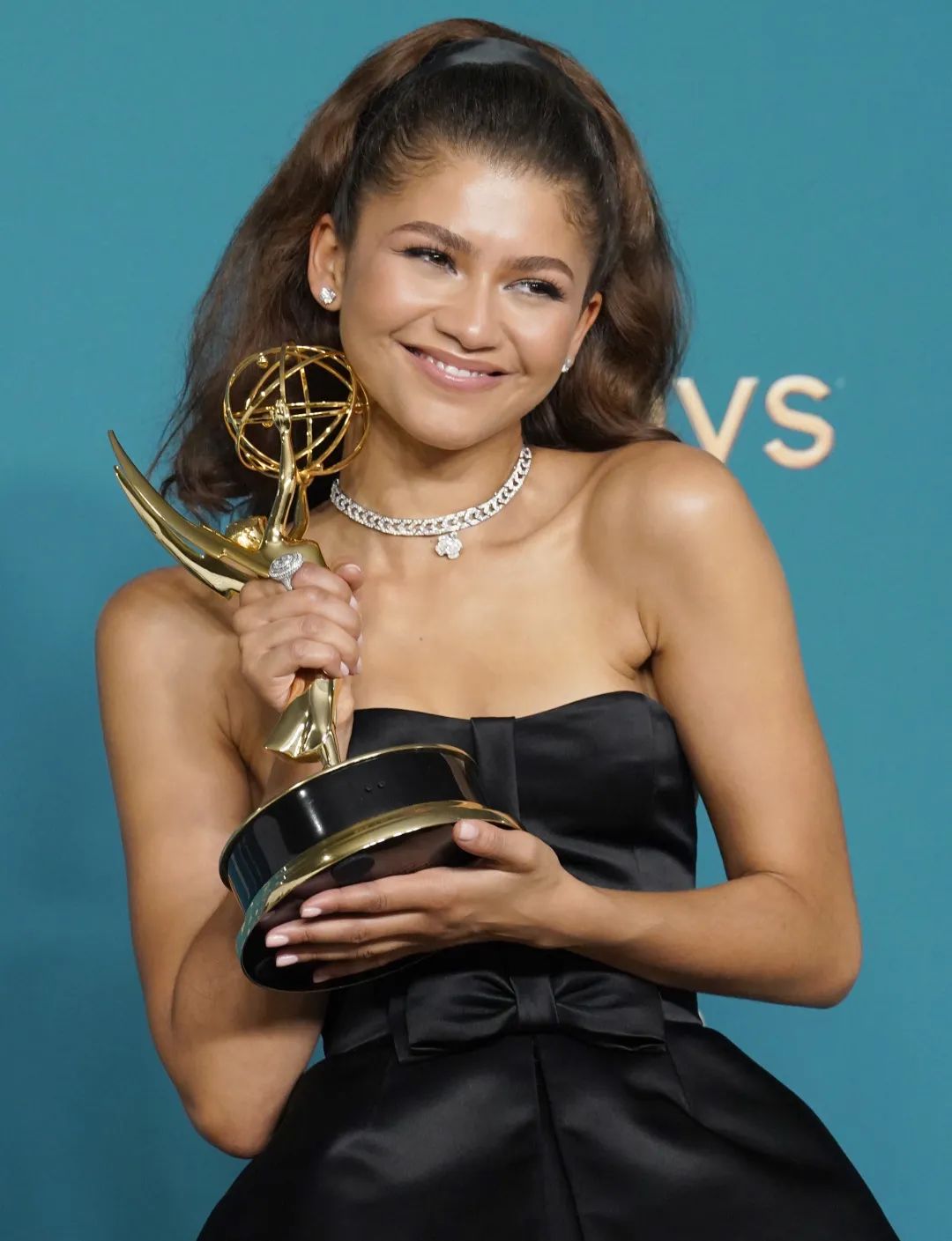 After the second TV series, she is the cultural idol of the Z