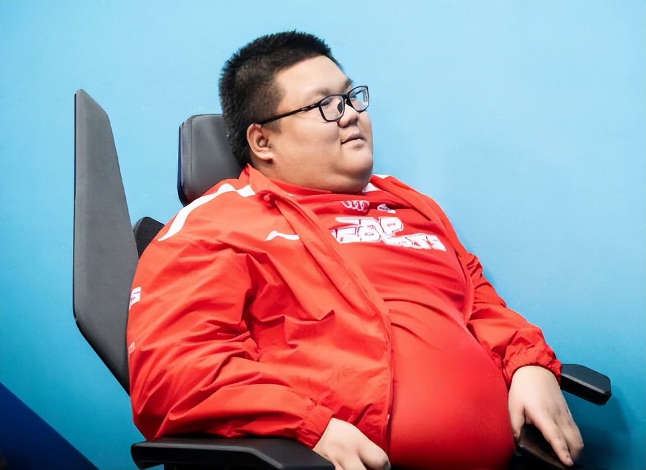 XP broke the news about the salary of LPL players, the minimum monthly