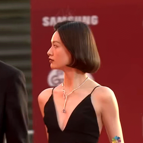 女明星红毯造型千奇百怪，杨颖太俗，梅婷让人