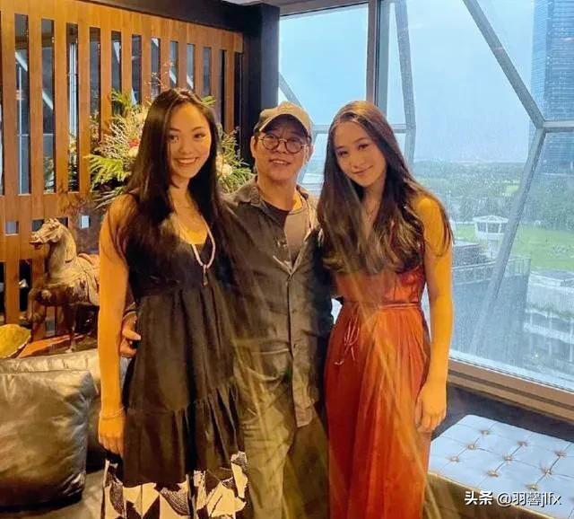 li-lianjie-celebrates-li-zhi-s-birthday-li-lianjie-has-two-wives-and