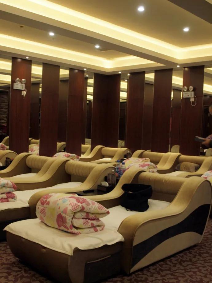 Uncover the ways of making money in various highend luxury foot bath