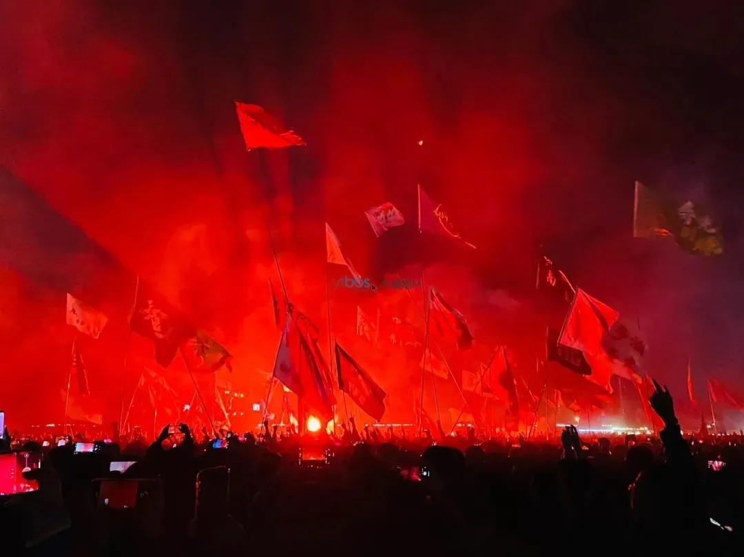 What did the Midi Music Festival bring to Yantai? iNEWS