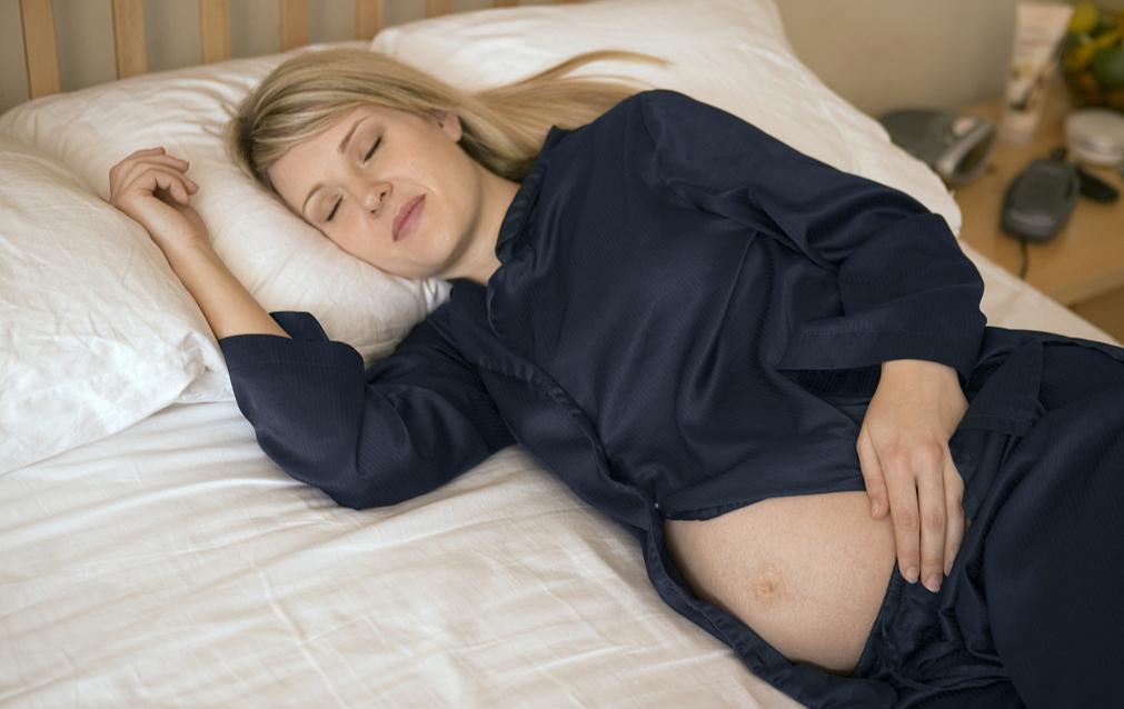 sleep-problems-during-pregnancy-is-it-normal-for-pregnant-mothers-to