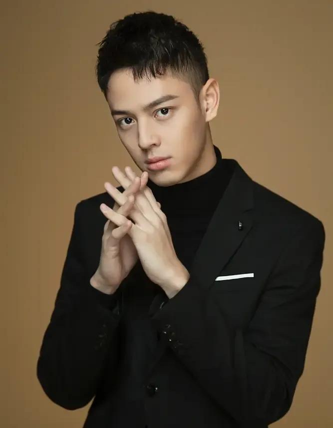 Small Rolu All members of Fengshen are on fire, the actor who gave up because of ...