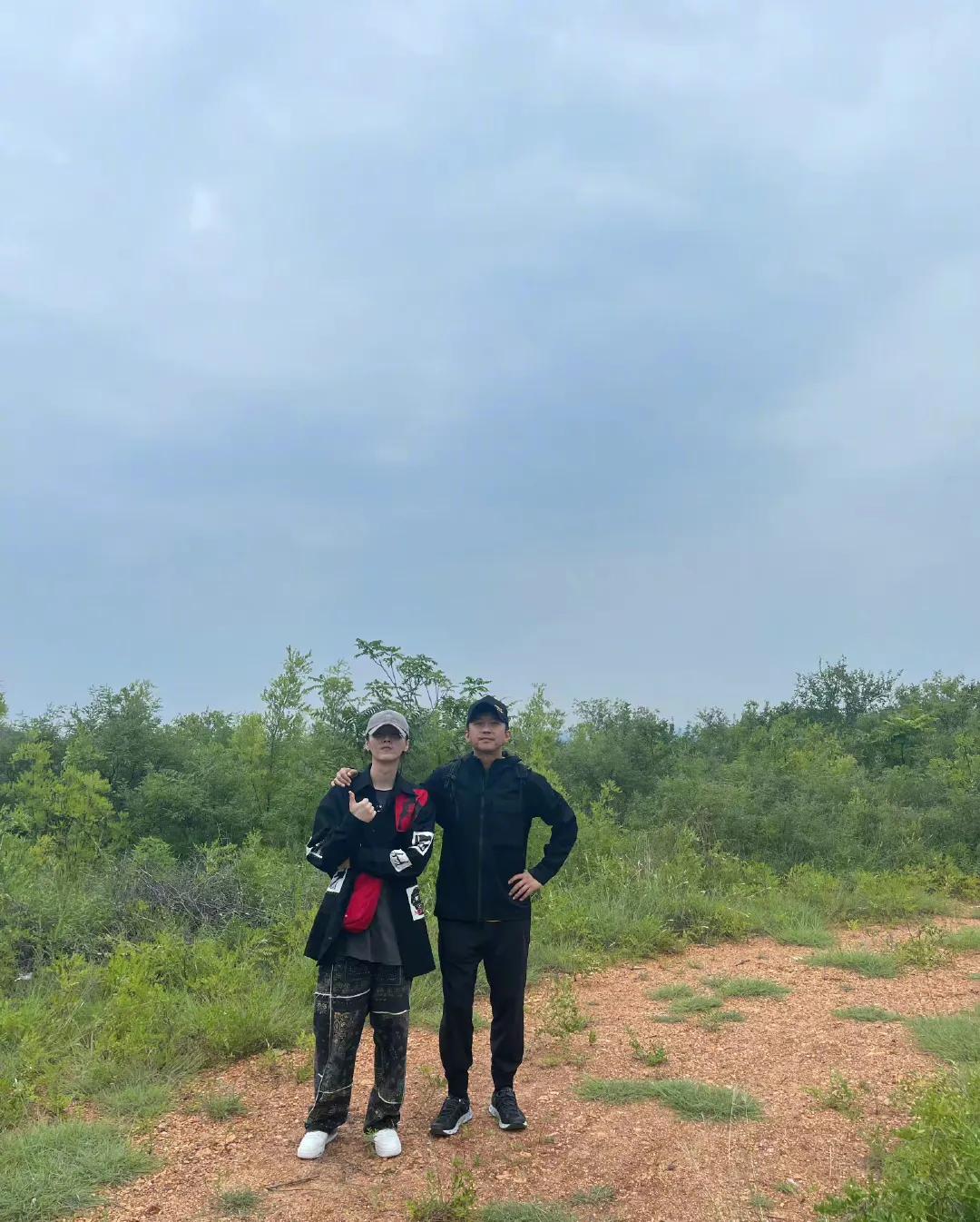 Lu Han and Deng Chao's "father and son" outing, the style of painting ...