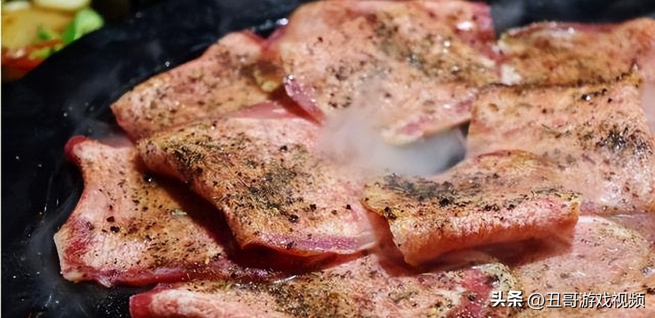 Black pepper fried beef tongue, beef tongue is marinated and then fried