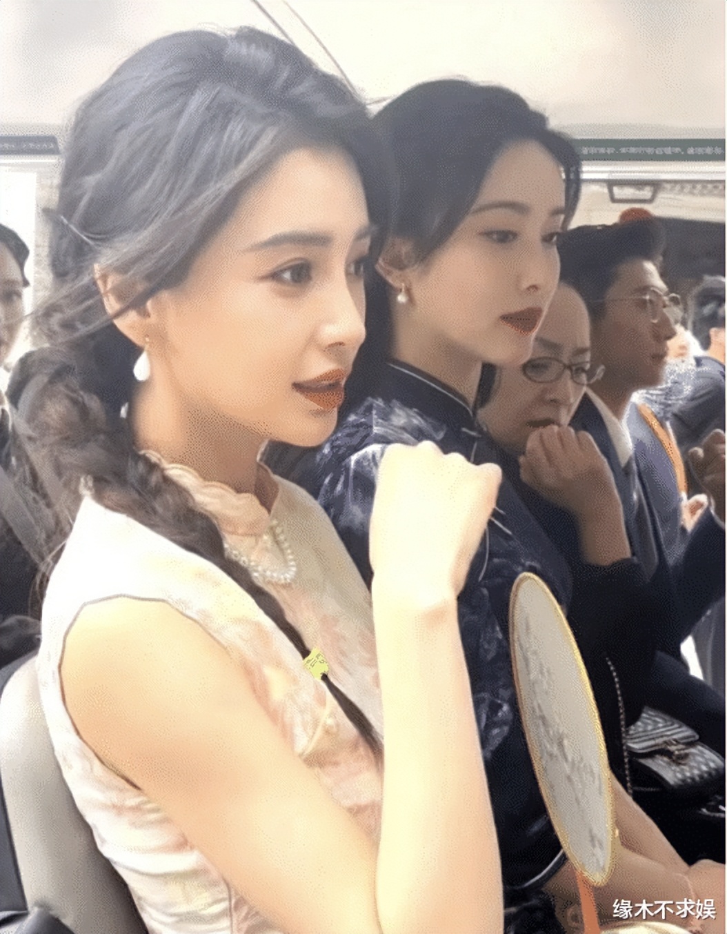 Angelababy's cheongsam is beautiful in appearance, in fact Song Yi is ...