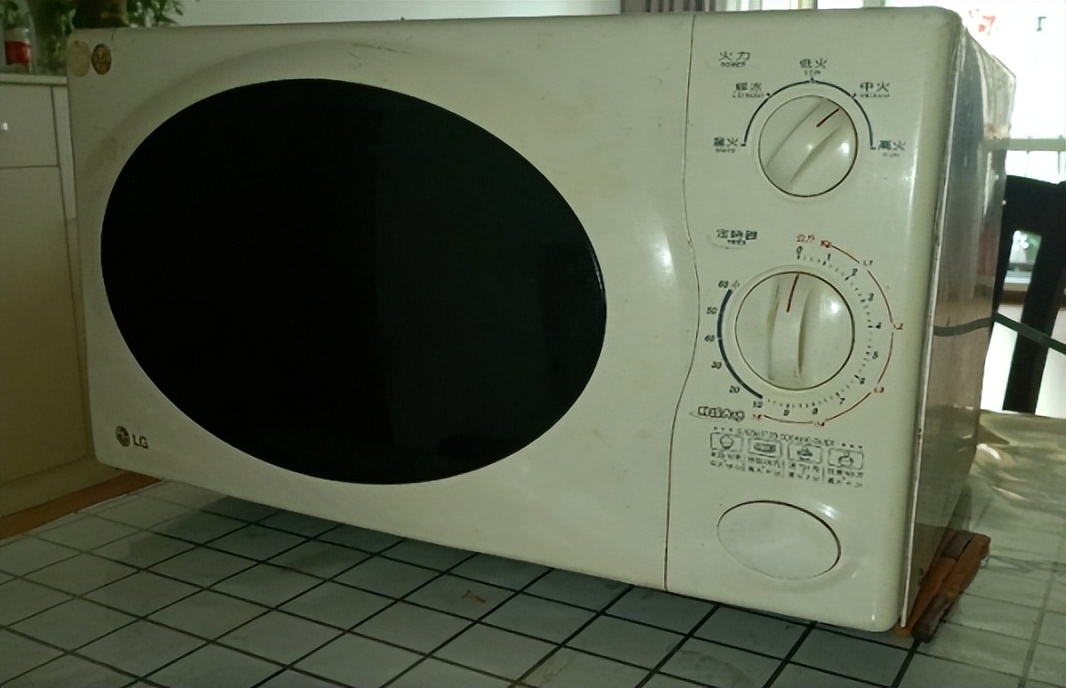 Why is the microwave oven, which was a smash hit, no longer popular