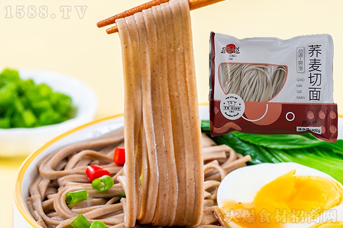 Chiaflavored soba noodles, delicious and chewy, light and nutritious