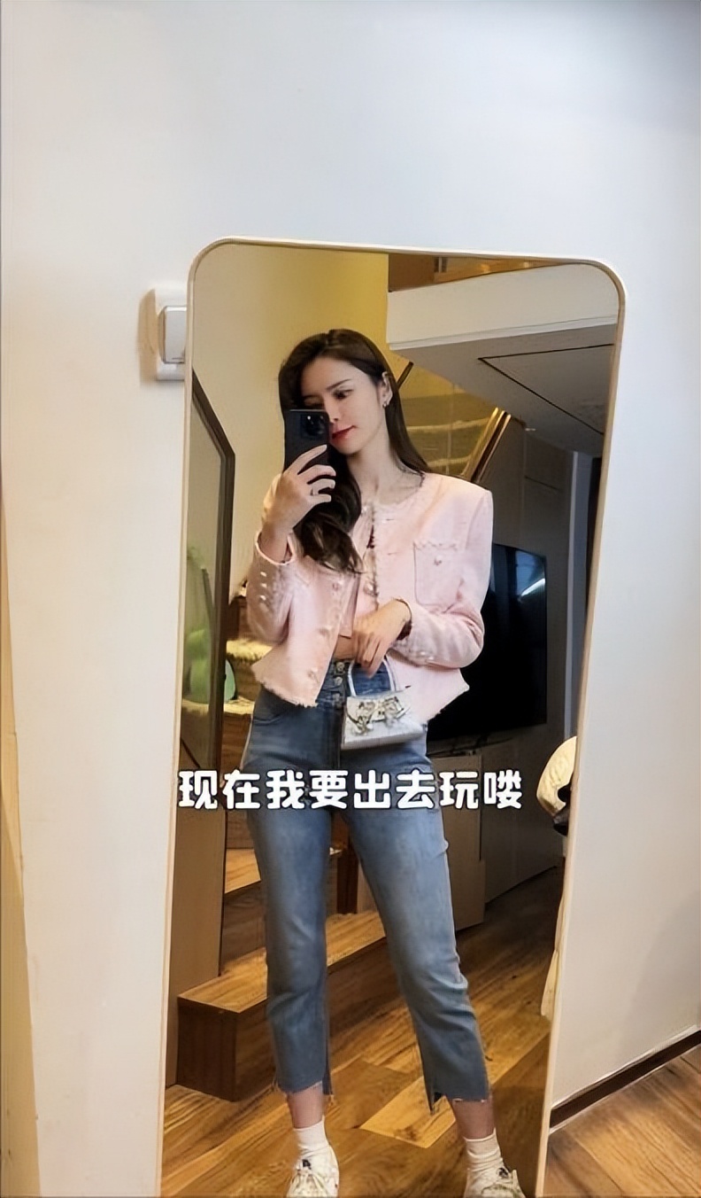 Lam Fung's wife is accused of dressing in rustic clothes far less than ...