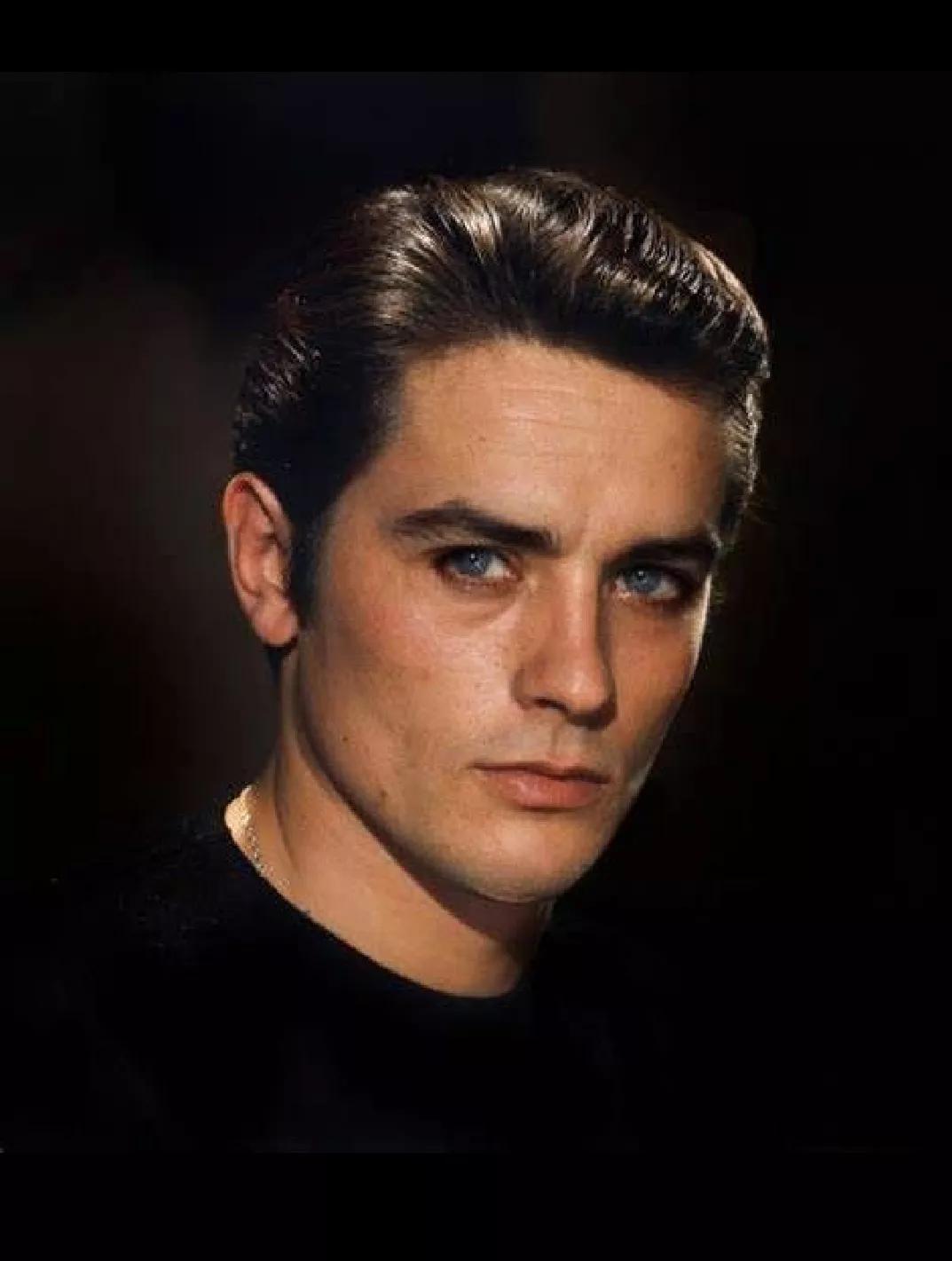 Alain DeLong-the French male god who has overdrawn the handsome face of ...