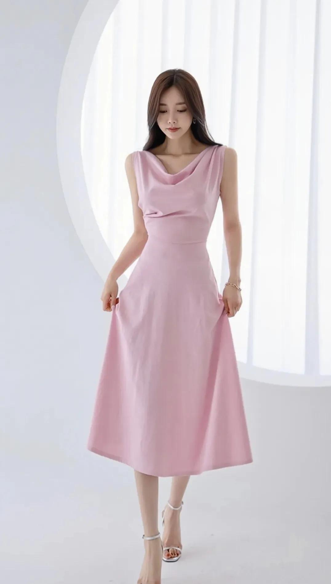 Sun Yunzhu, wearing a pink supple dress, pure and sweet - iNEWS