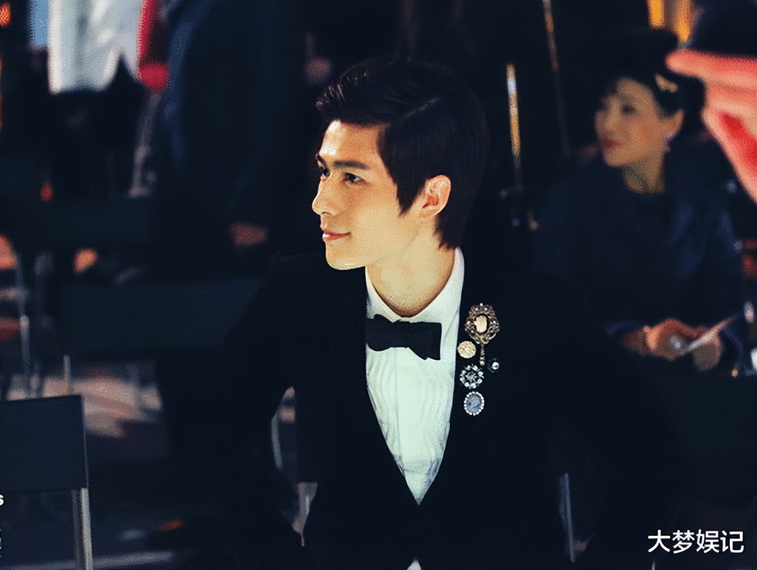 "Little Times" Chen Xuedong had a serious car accident! Stitches