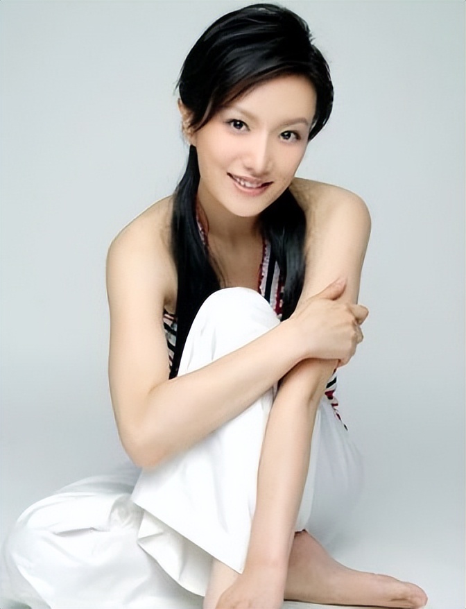 Zhang Xilin's wife, Zhu Min, gave up her career for her husband and ...