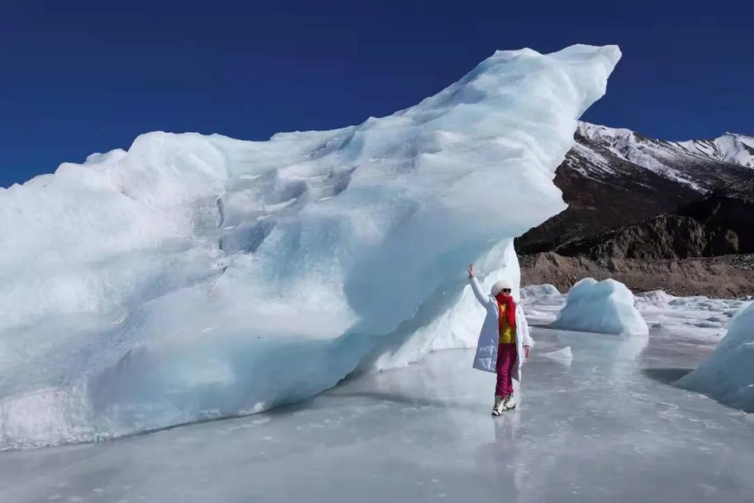 “来古冰川”邂逅来古冰川，发现蓝冰极致之美