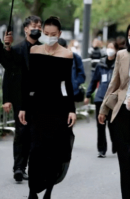 With protruding ribs on the chest and blue veins on the neck, don't ...