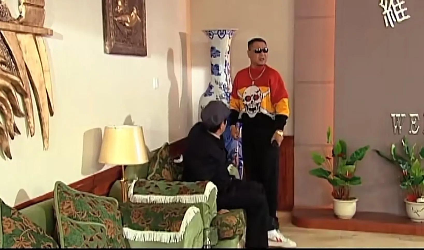 Fashion leaders Zhao Benshan and Fan Wei wore sneakers and pencil pants