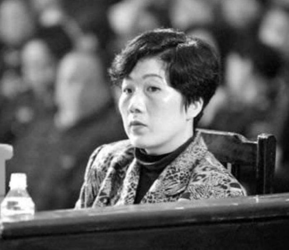 Beauty giant Jiang Yanping seduced more than 40 leaders, got pregnant