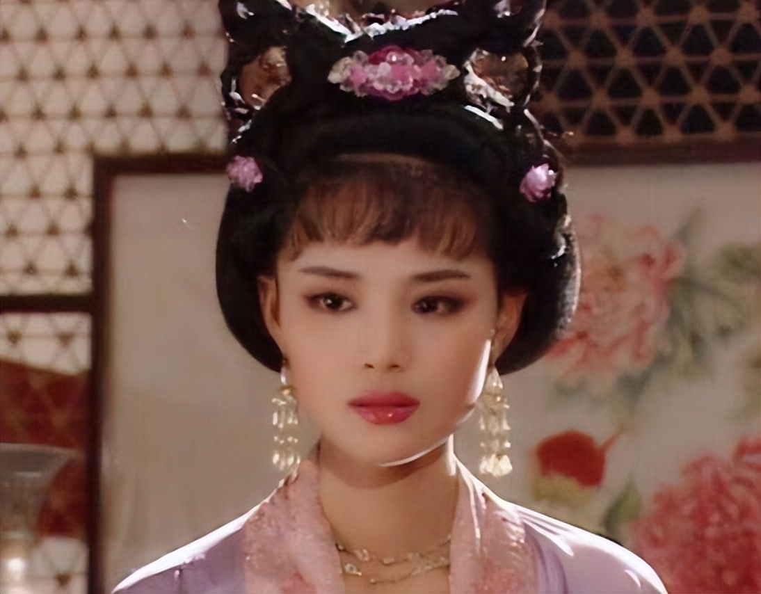 Popular actress Xi Wang: I love my stepfather and my biological father ...