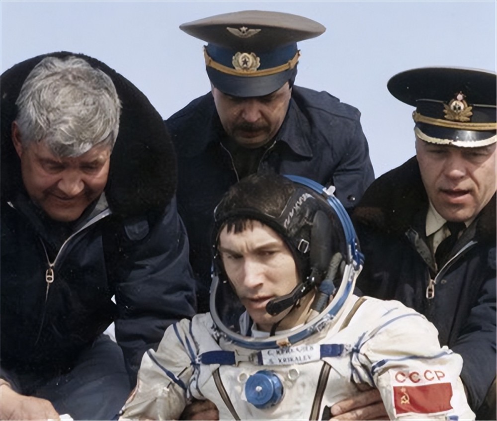 Astronaut Krikalev: The Soviet Union Disintegrated And There Was No ...