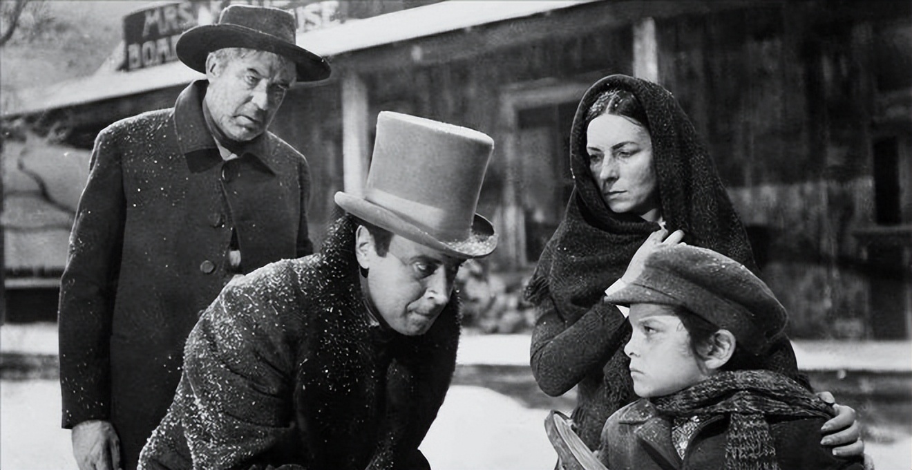 What expression techniques are used in the movie "Citizen Kane" iNEWS