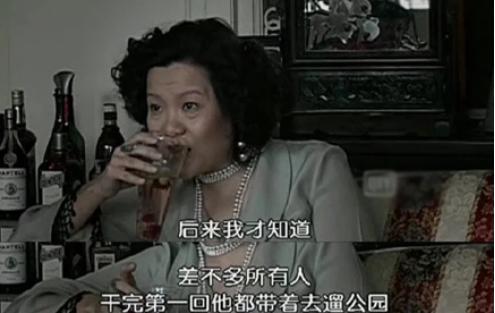 Pull out the radish and bring out the mud! The son overturned the car ...