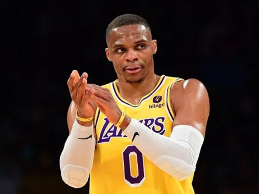 Spurs and Eagles brewing AllStar trade!Westbrook may return to the