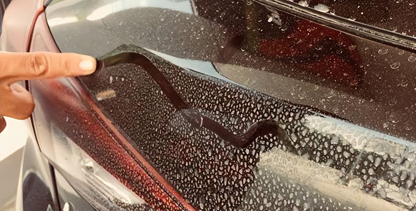 Dust ruins car paint, unexpected helper iNEWS