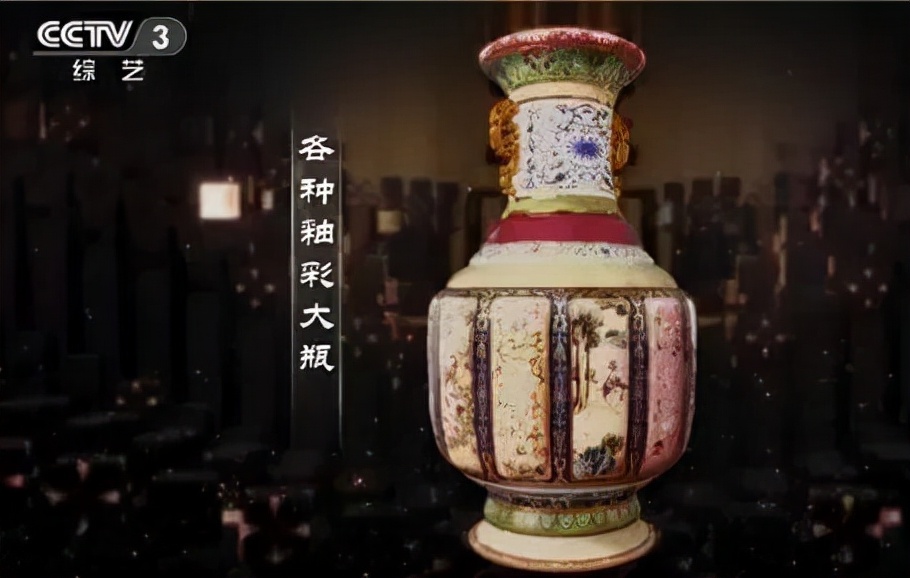Half of the history of Chinese porcelain is in Jingdezhen. Why did Jingdezhen the