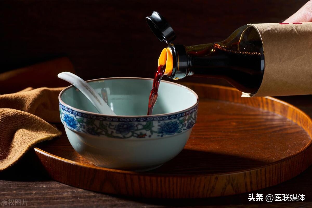 Soy sauce is "harmful oil", is it toxic or carcinogenic? If you don't dare to eat soy sauce, let