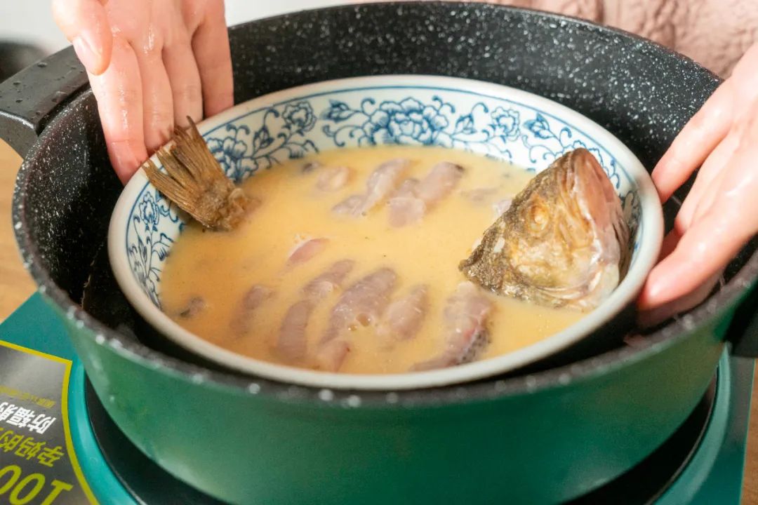 Sea bass stewed eggs, fresh fish eggs are tender, nutritious, smooth