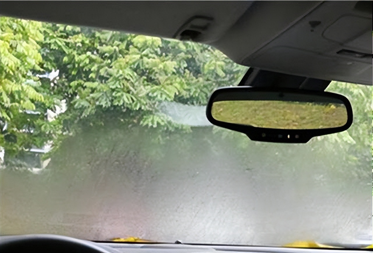 Do you only use a towel to wipe the window fog?There is a 