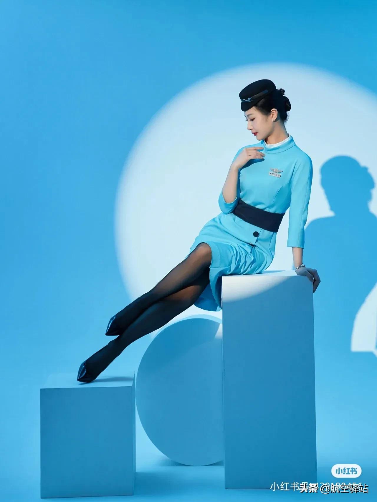 Why do flight attendants wear stockings? iNEWS