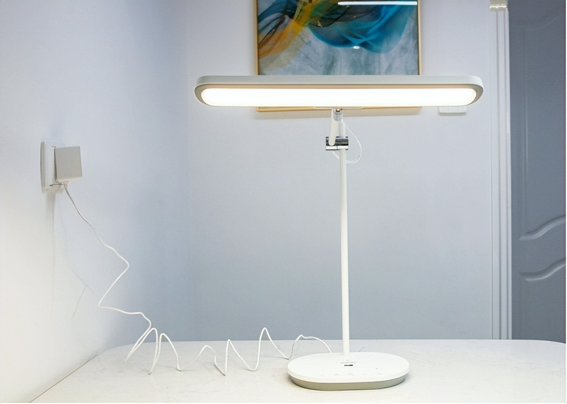 How to choose a desk lamp that is good for the eyes? Professional eye