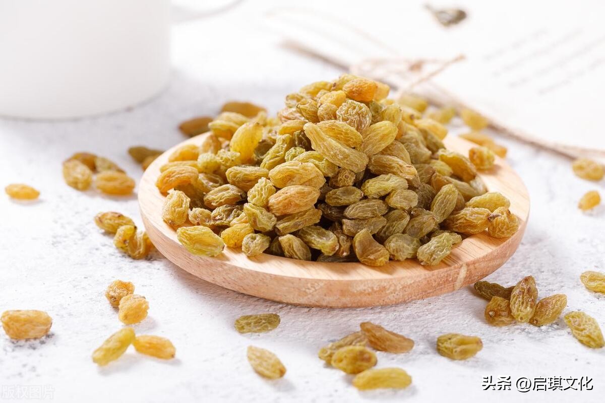 Do you have raisins at home? It's not too late now, many people don't