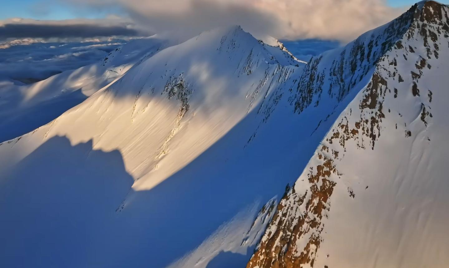 Human first DJI Mavic 3 drone successfully took off from the summit of