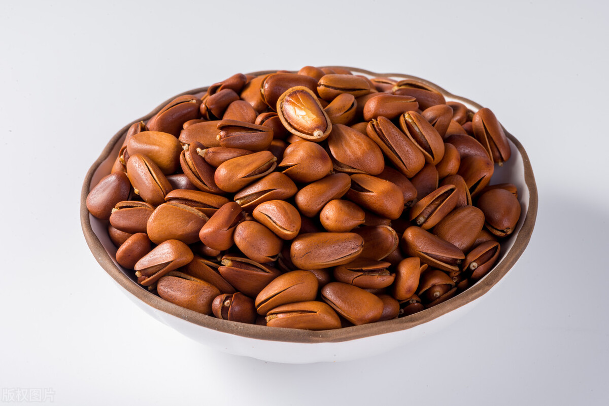 How to choose and buy pine nuts iNEWS