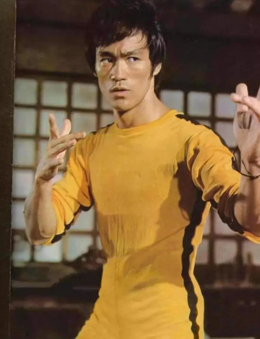 Twelve wives and concubines and thirty children, why did Bruce Lee's ...