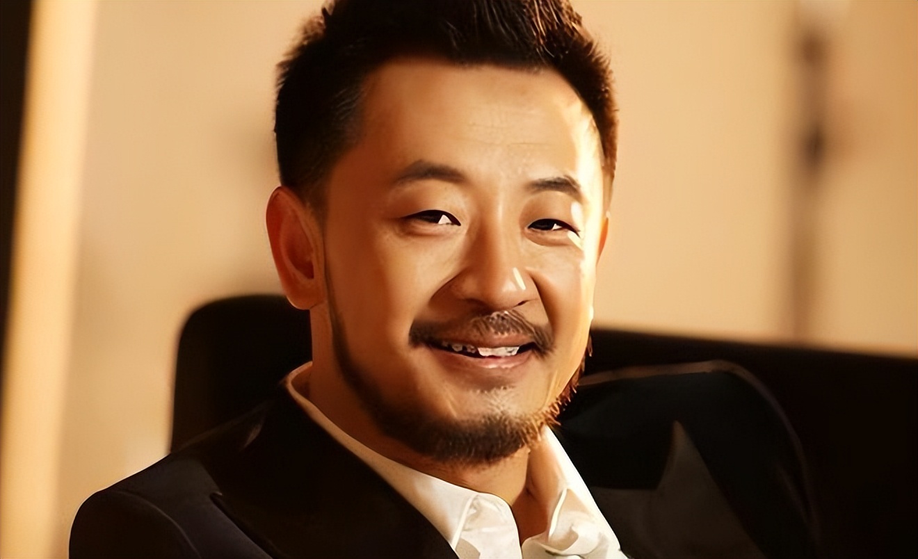 38-year-old Huang Haibo was ruined because of his "overnight stay ...