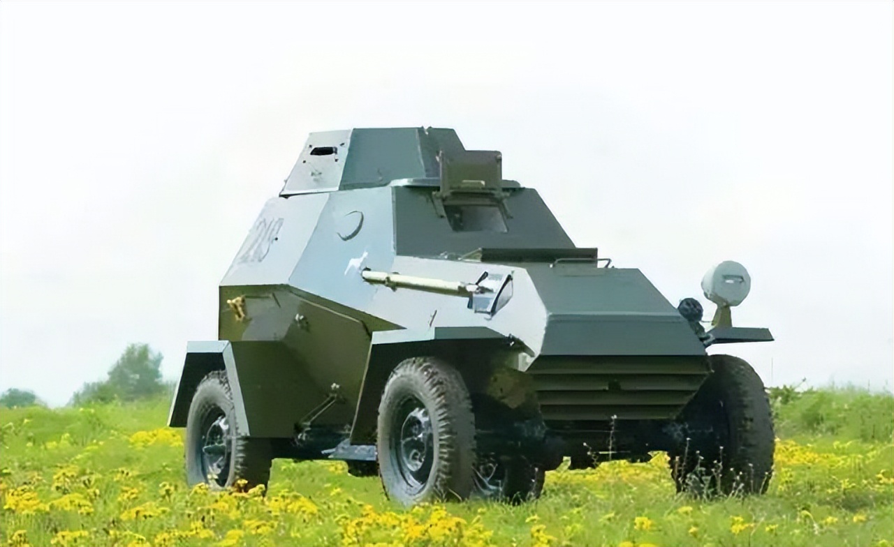 An overview of 20 armored fighting vehicles during World War II, each