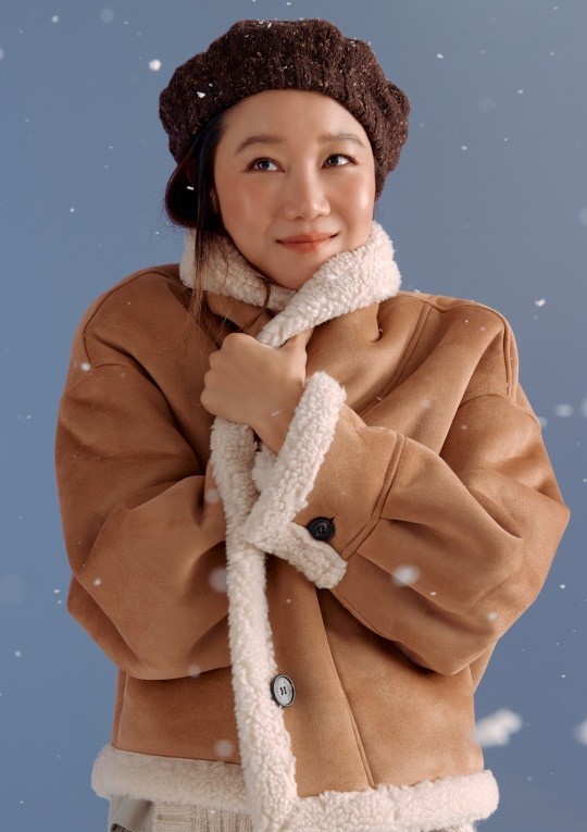 What is the status of Kong Xiaozhen's women's clothing endorsement