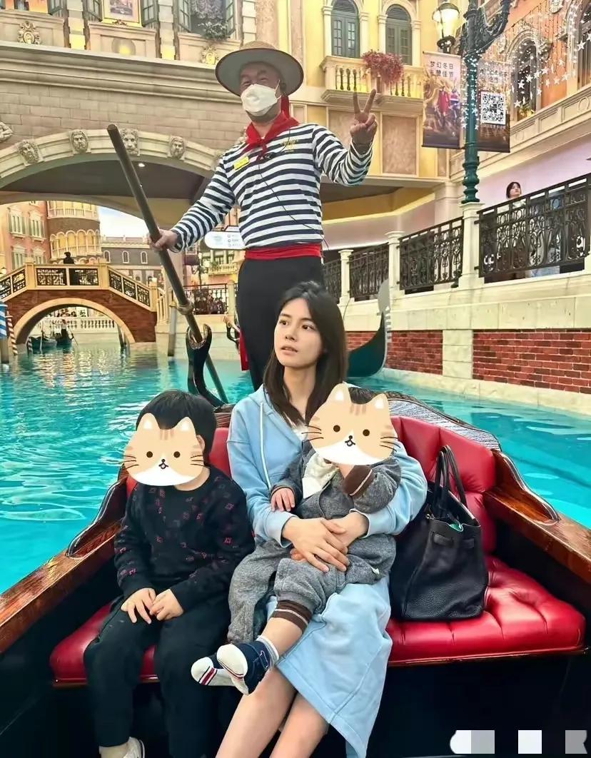 Su Xing's wife Liao Yuchen took her baby on a trip to Macau. Netizens ...