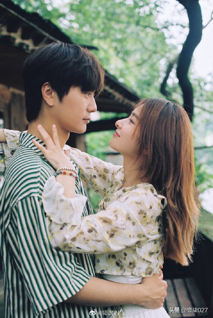 how romantic!Land Rover proposed to his girlfriend Chen Zhaoxu in the ...