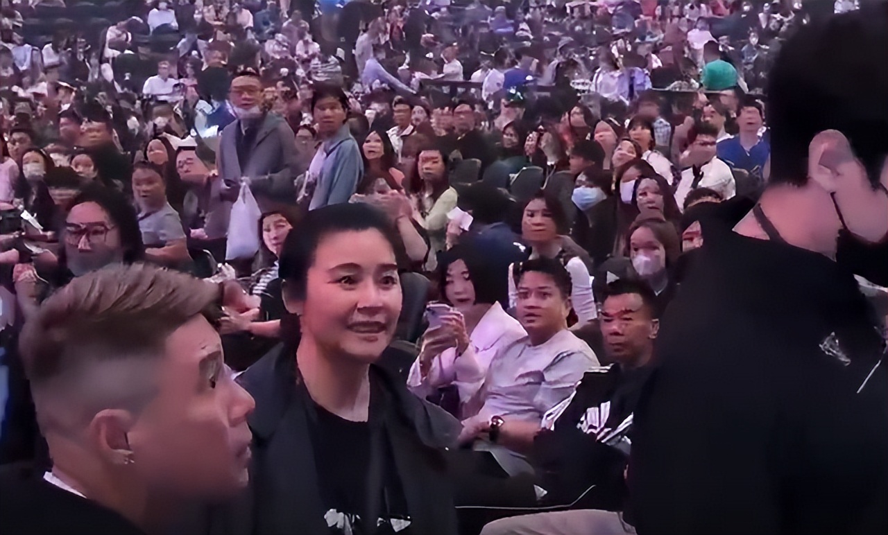 Chinese idol Japanese? Ekin Cheng held a concert in Macau, and