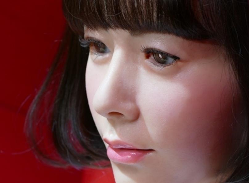 Japan has created a "robot wife", which has 3 exclusive functions, male