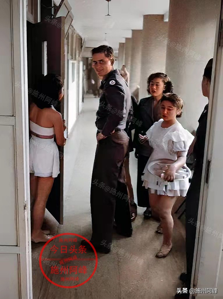 老照片：日本投降後士兵在街頭乞討，日本慰安婦為美軍服務