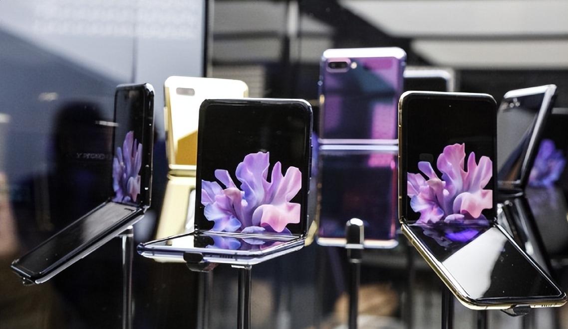 Why doesn't Apple launch a foldable iPhone? iNEWS