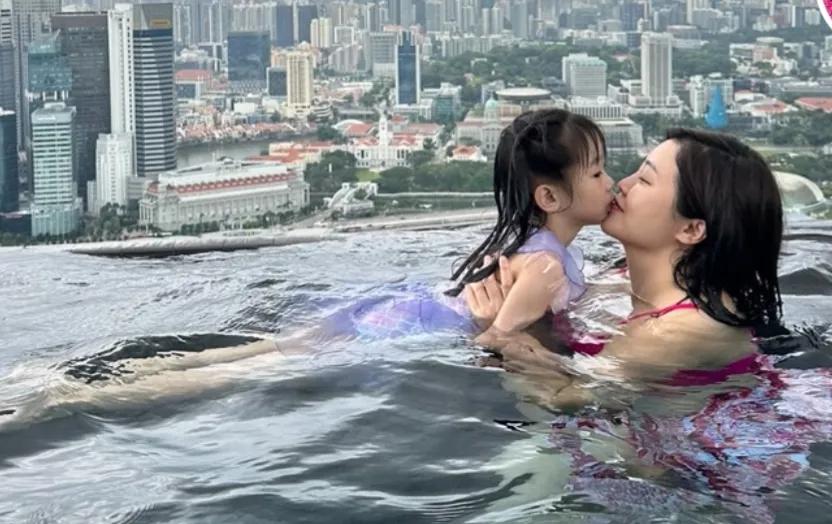 Simba Wifa Simba's wife, Dokin Wangfu, wants to have 5 children, but hopes to have ...